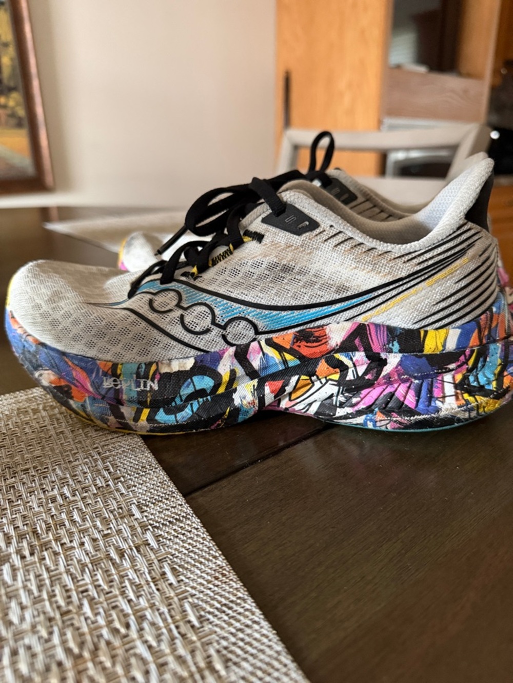 Saucony Gray Mesh Running Shoe with Multicolor Painted Midsole